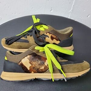 Sam Edelman Women's Camouflage Sneakers with Calf Fur 2 String Set Size 6.5